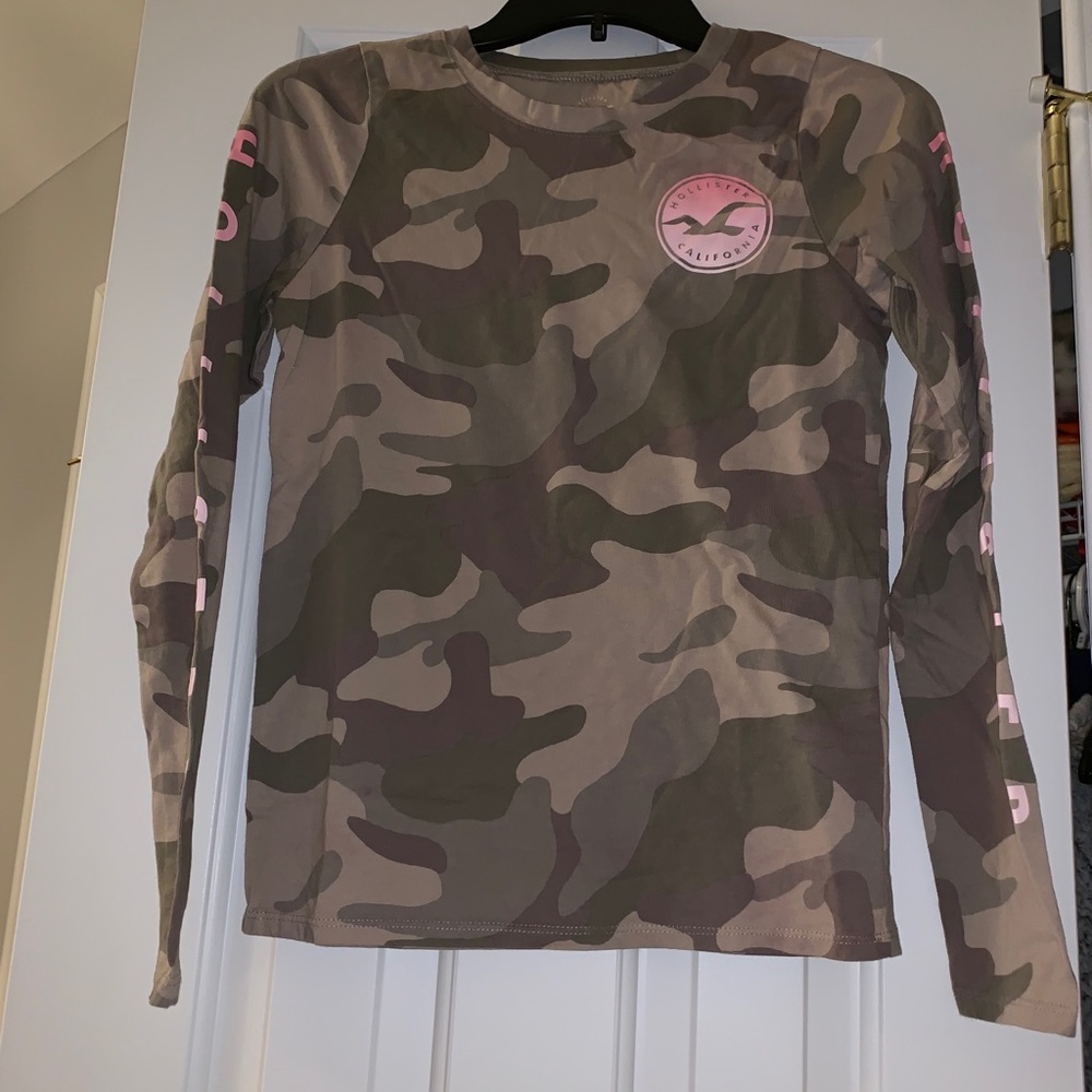 Hollister camouflage long sleeve t-shirt
